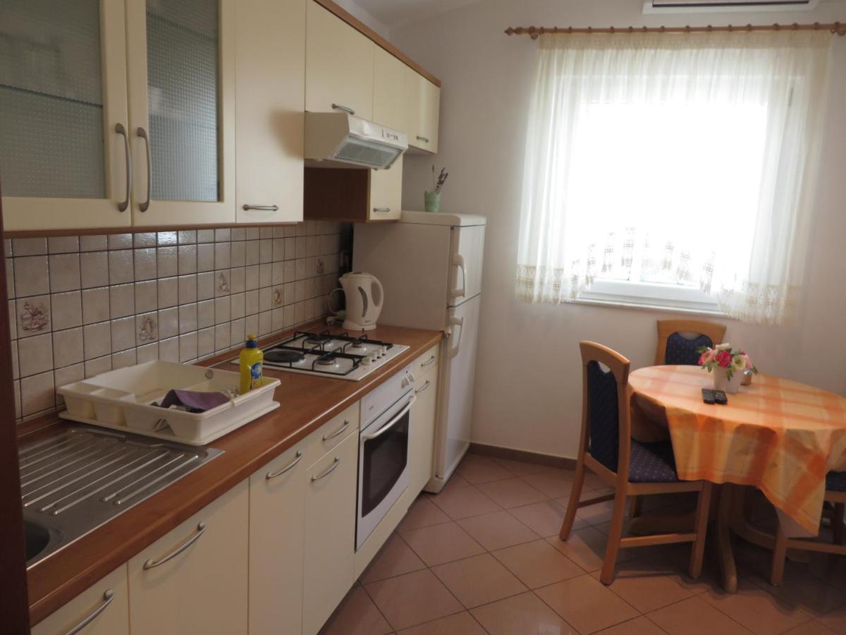 Gardenia Apartments Pakoštane Esterno foto