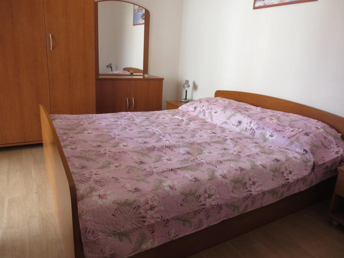 Gardenia Apartments Pakoštane Esterno foto