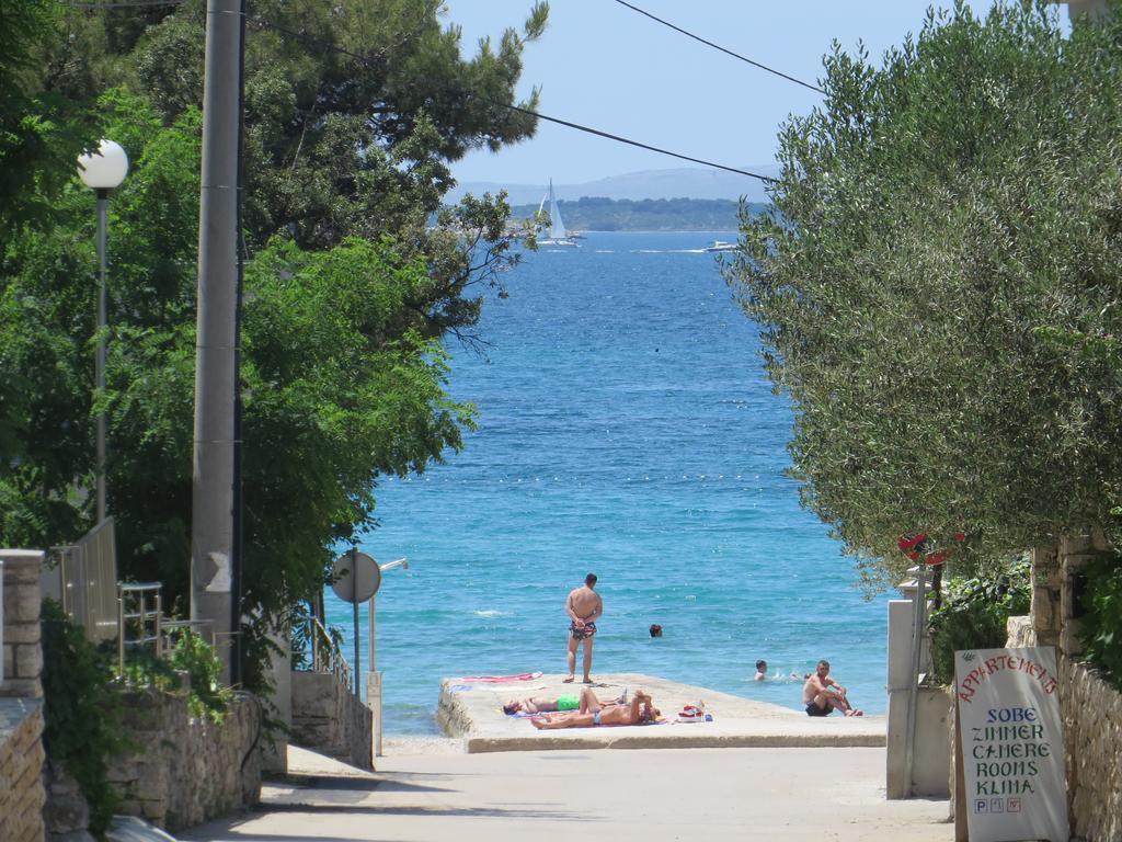 Gardenia Apartments Pakoštane Esterno foto