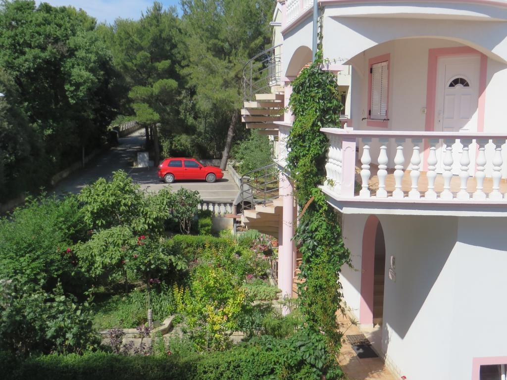 Gardenia Apartments Pakoštane Esterno foto
