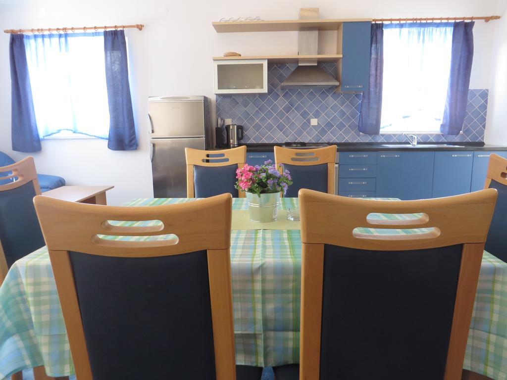 Gardenia Apartments Pakoštane Esterno foto