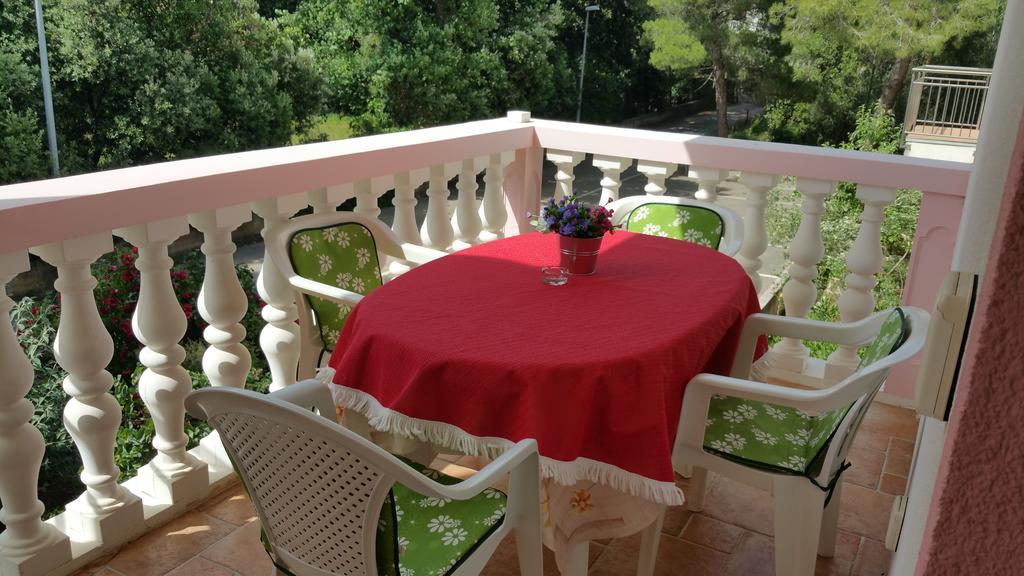 Gardenia Apartments Pakoštane Esterno foto