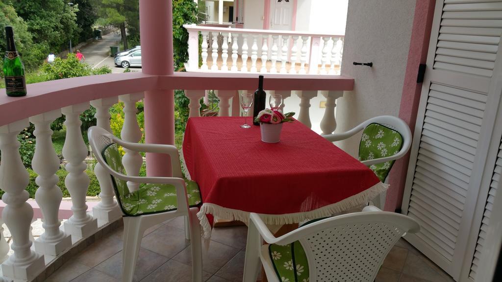 Gardenia Apartments Pakoštane Esterno foto