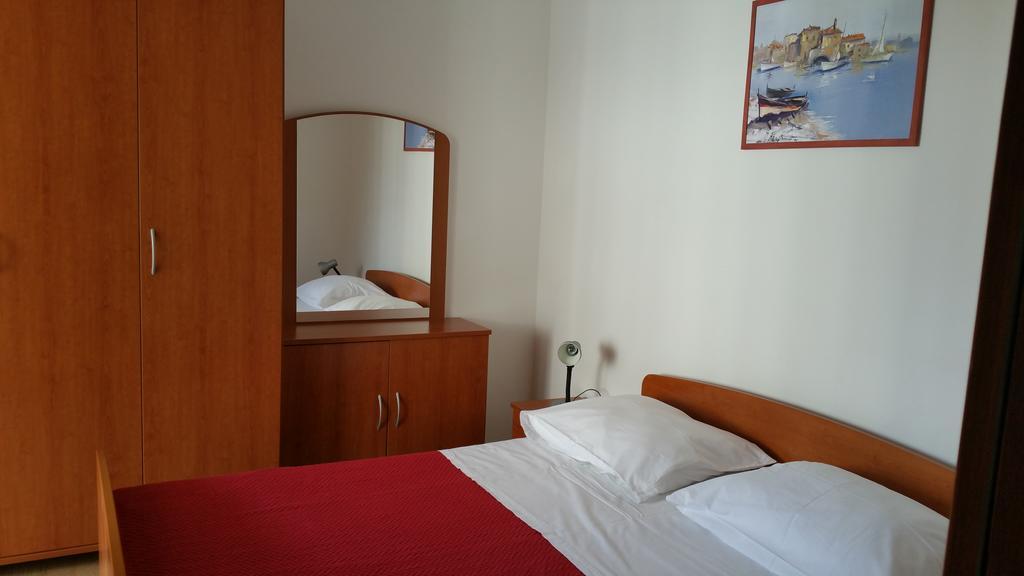 Gardenia Apartments Pakoštane Esterno foto